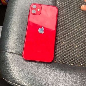 Apple iPhone 11 - 64 GB - Red - Unlocked - CDMA/GS